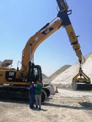 APIE KM220 Excavateur efficace et polyvalent bras télescopique avec une profondeur de 22 m
