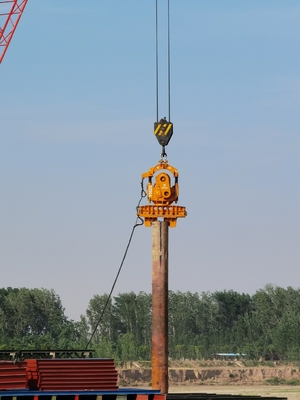 240KN Vibrateur à marteaux AP90A Type de grue avec amplitude de 10,3 mm