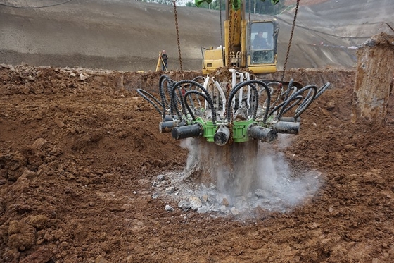 Machine hydraulique pour le conditionnement des piles Concasseur de piles de béton Casse-piles hydraulique pour excavatrice