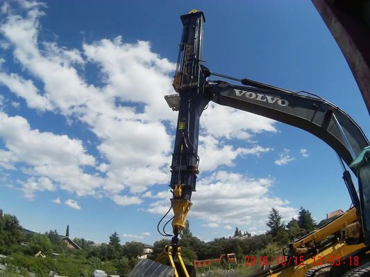 Bras télescopique à benne preneuse personnalisable de rayon de fonctionnement minimal de 5460 mm pour divers besoins industriels