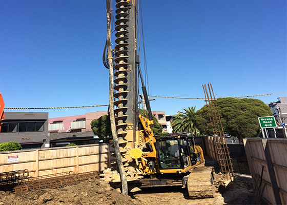 plate-forme de forage rotatoire de pile de chenille de 60m/Min Multifunctional Drilling Rig Machine 34.3MPa